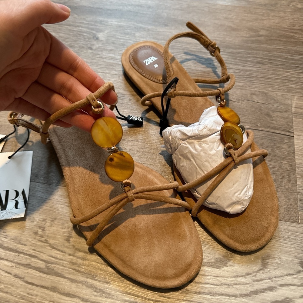 sandals - Picture 8 of 8